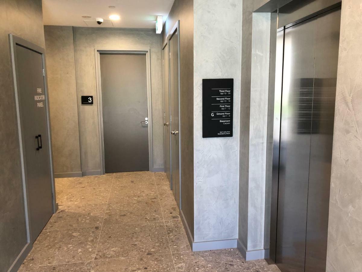 Q Squared Serviced Apartments Мельбурн Экстерьер фото